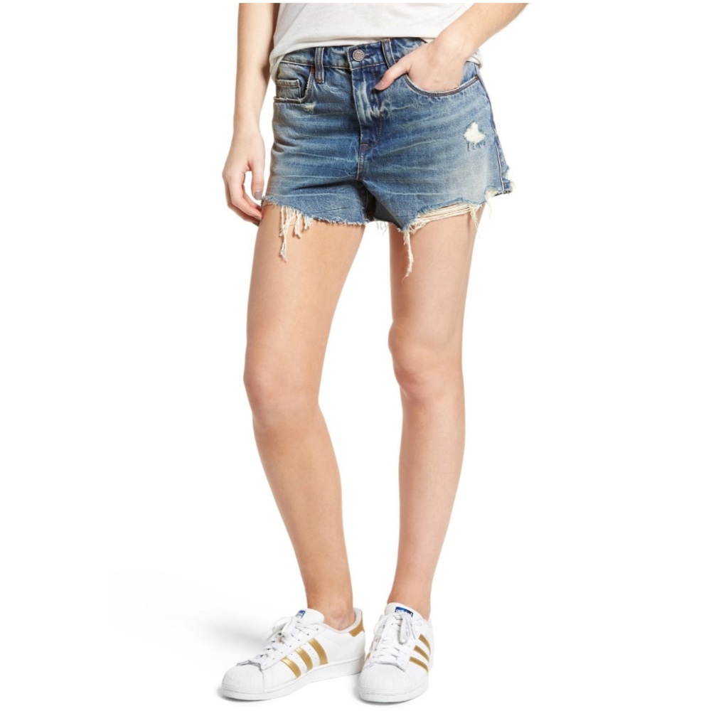 BLANK NYC Barrow Jean Shorts in Earth Blues - Picture 2 of 8